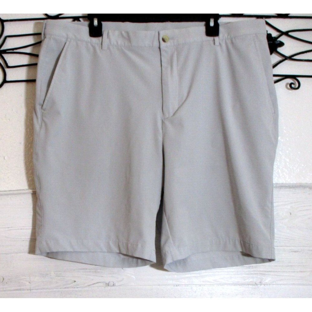 Greg Norman Bermuda Shorts Men's Size 40 Gray Pockets Comfort waist